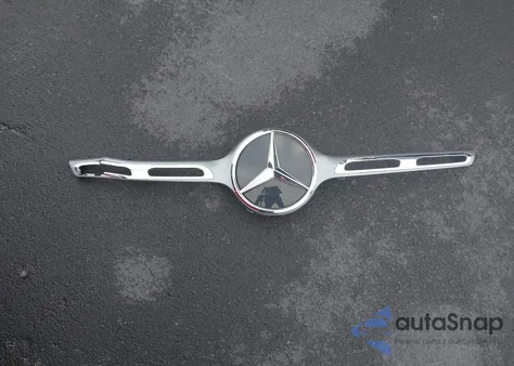 2023 Mercedes-Benz Glc 300 Suv from USA, damaged, VIN W1NKM4GB8PF047045